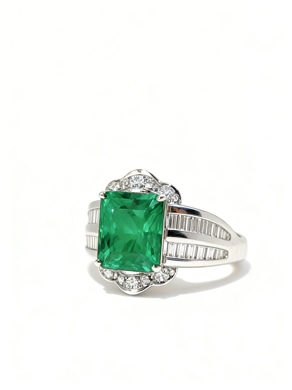 18K Gold Natural Emerald Ring