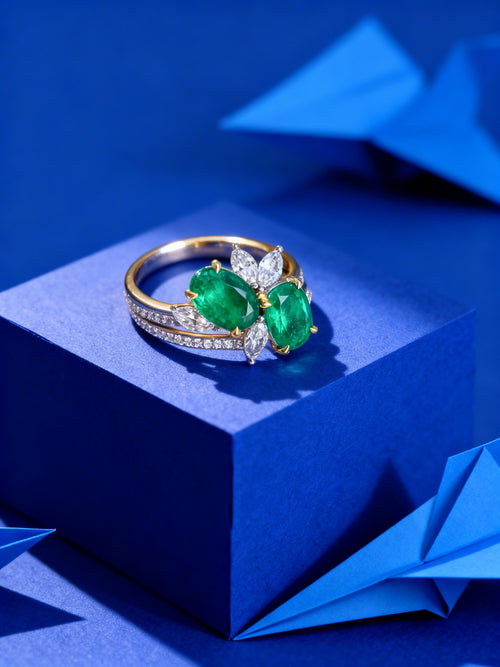 18K Gold Natural Emerald Ring