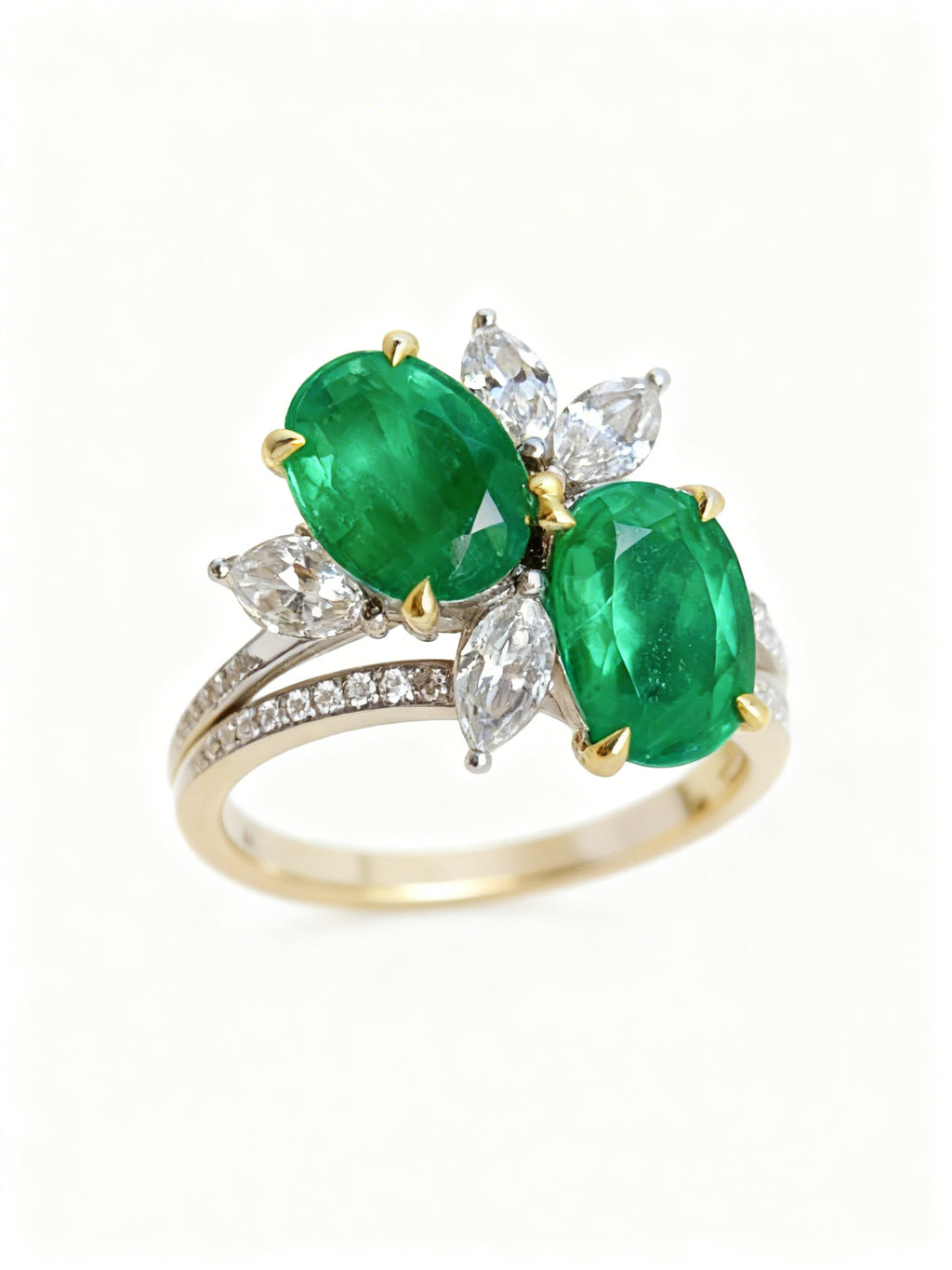 18K Gold Natural Emerald Ring