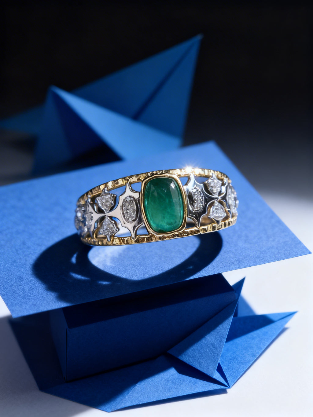 18K Gold Natural Emerald Ring