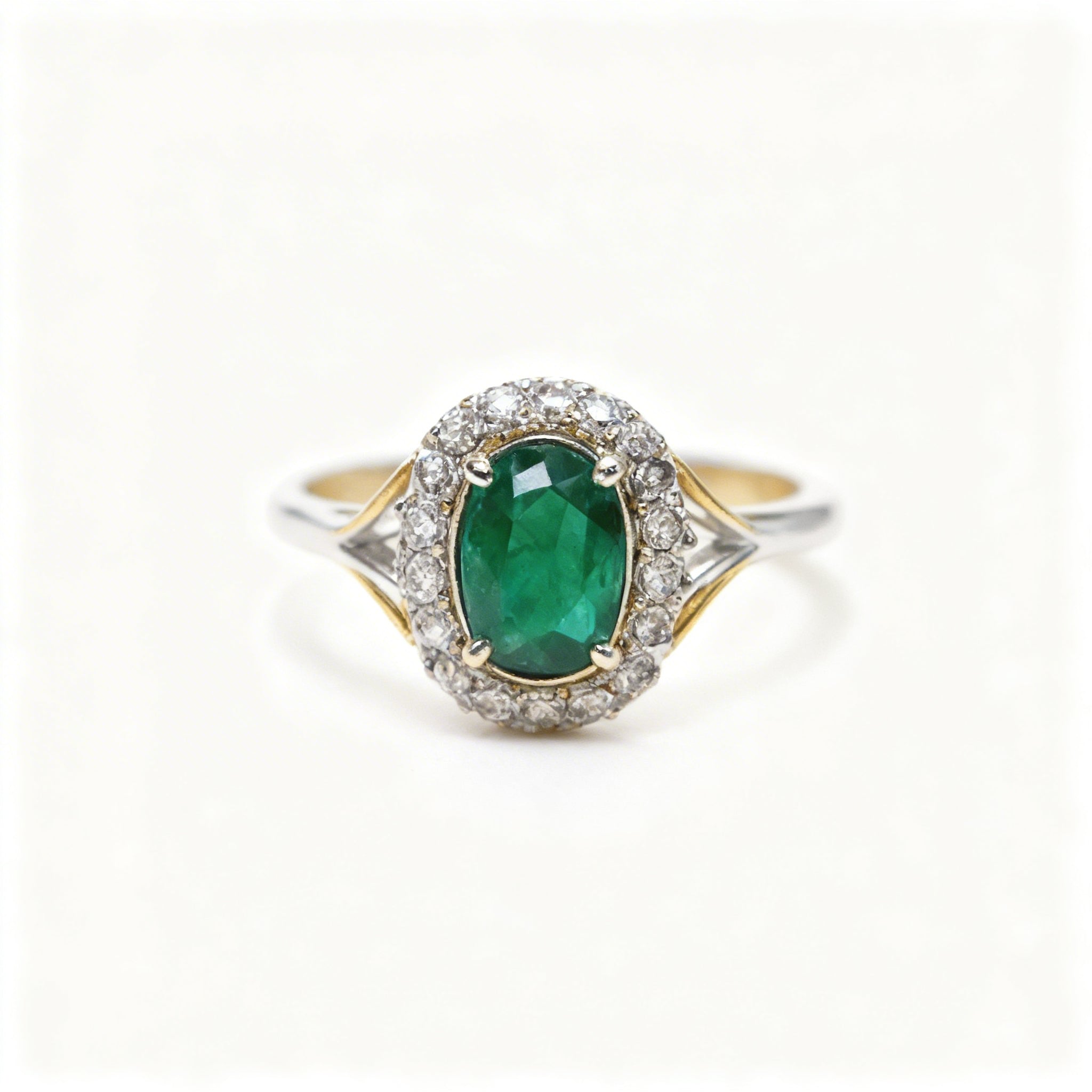 18K Gold Natural Emerald Ring