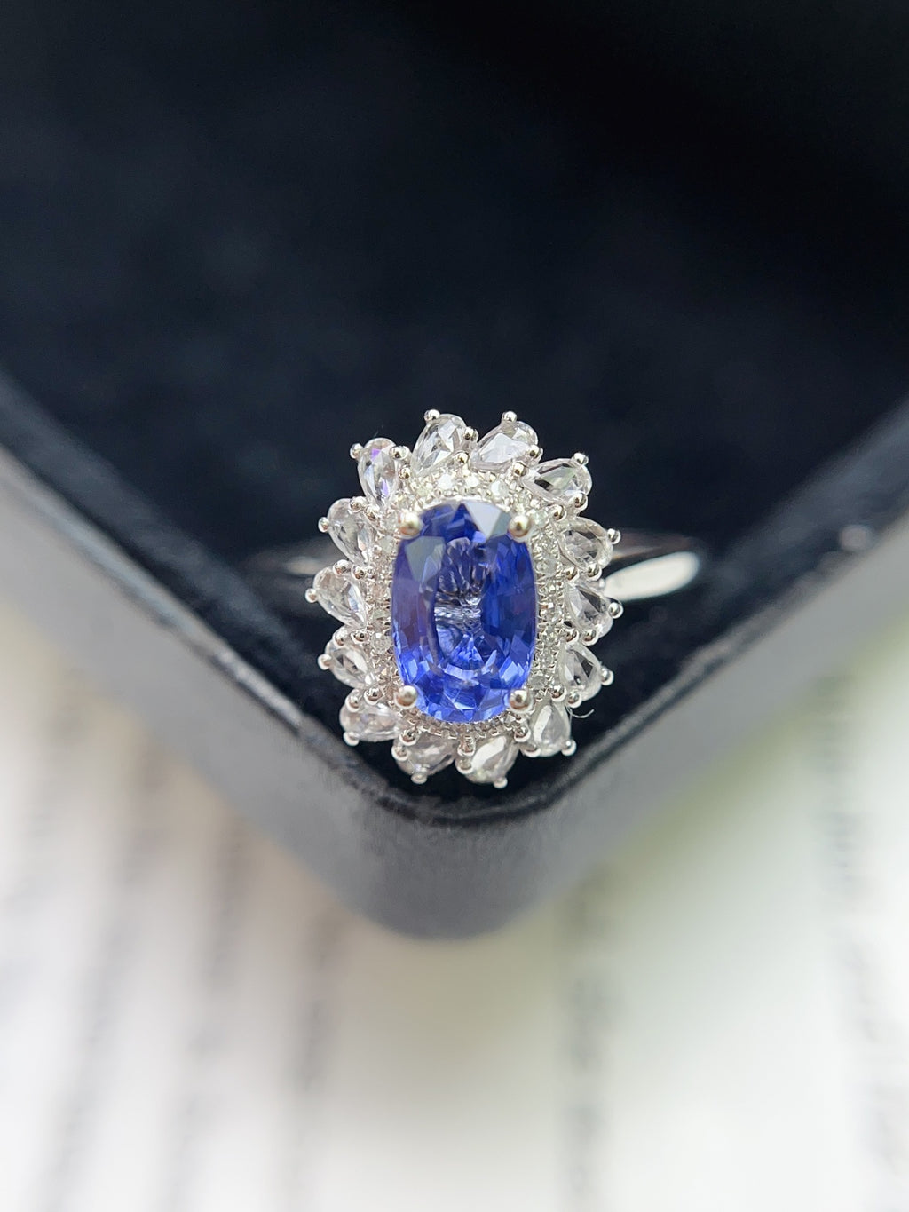 18K Gold Natural Sapphire Ring