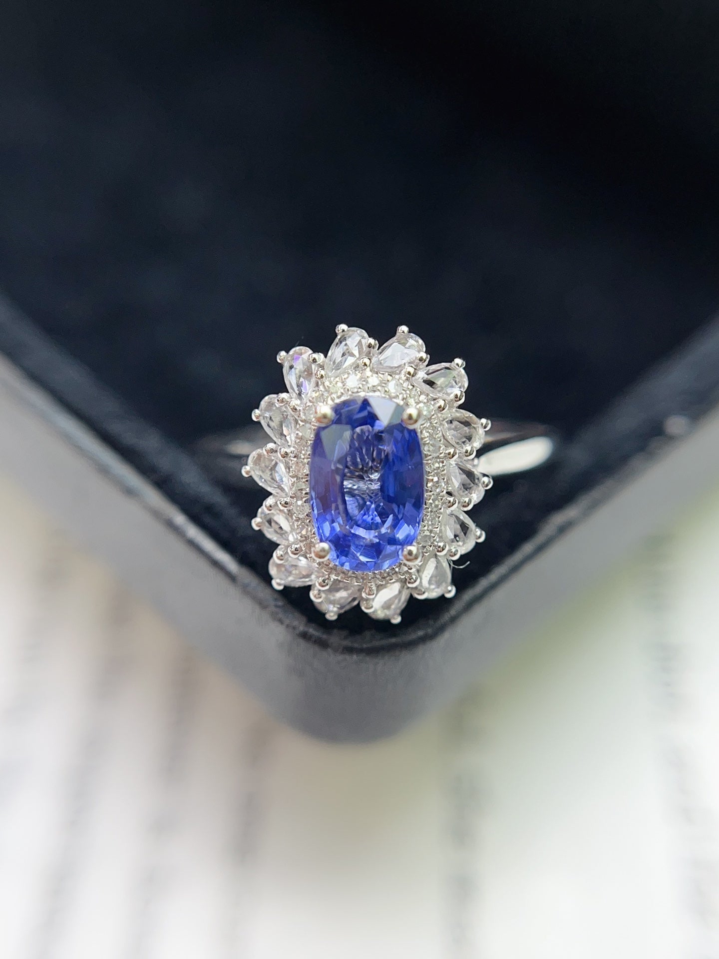 18K Gold Natural Sapphire Ring