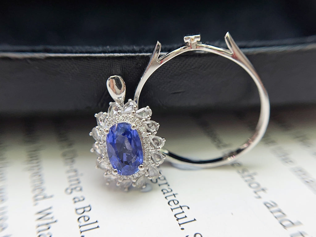 18K Gold Natural Sapphire Ring