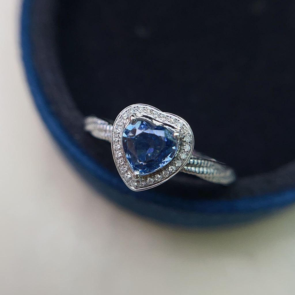 18K Gold Natural Sapphire Ring