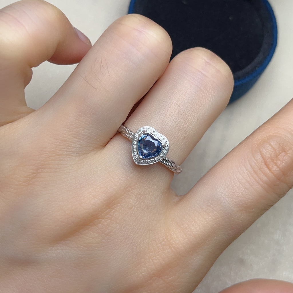 18K Gold Natural Sapphire Ring