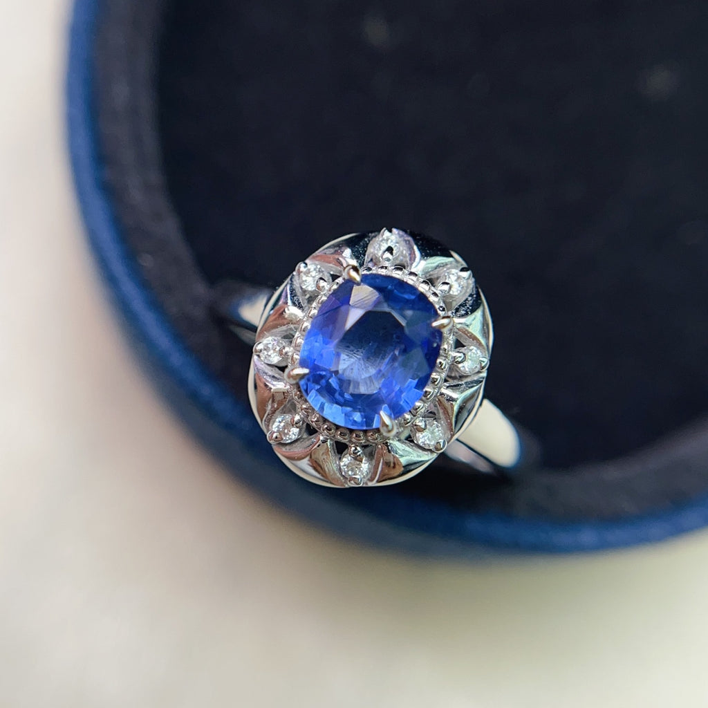 18K Gold Natural Sapphire Ring