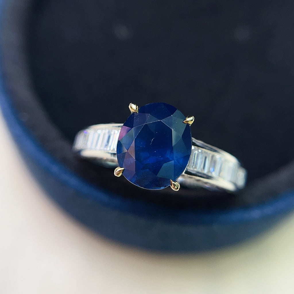 18K Gold Natural Sapphire Ring