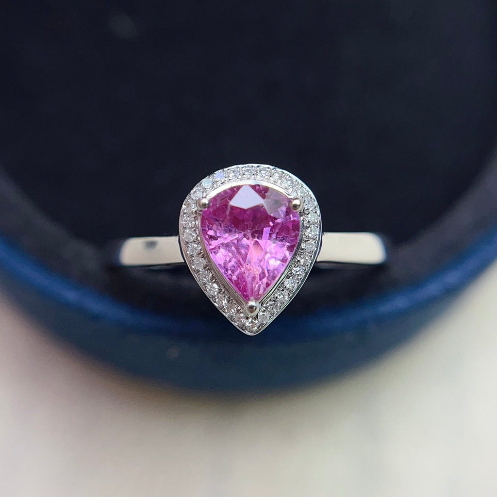 18K Gold Natural Sapphire Ring