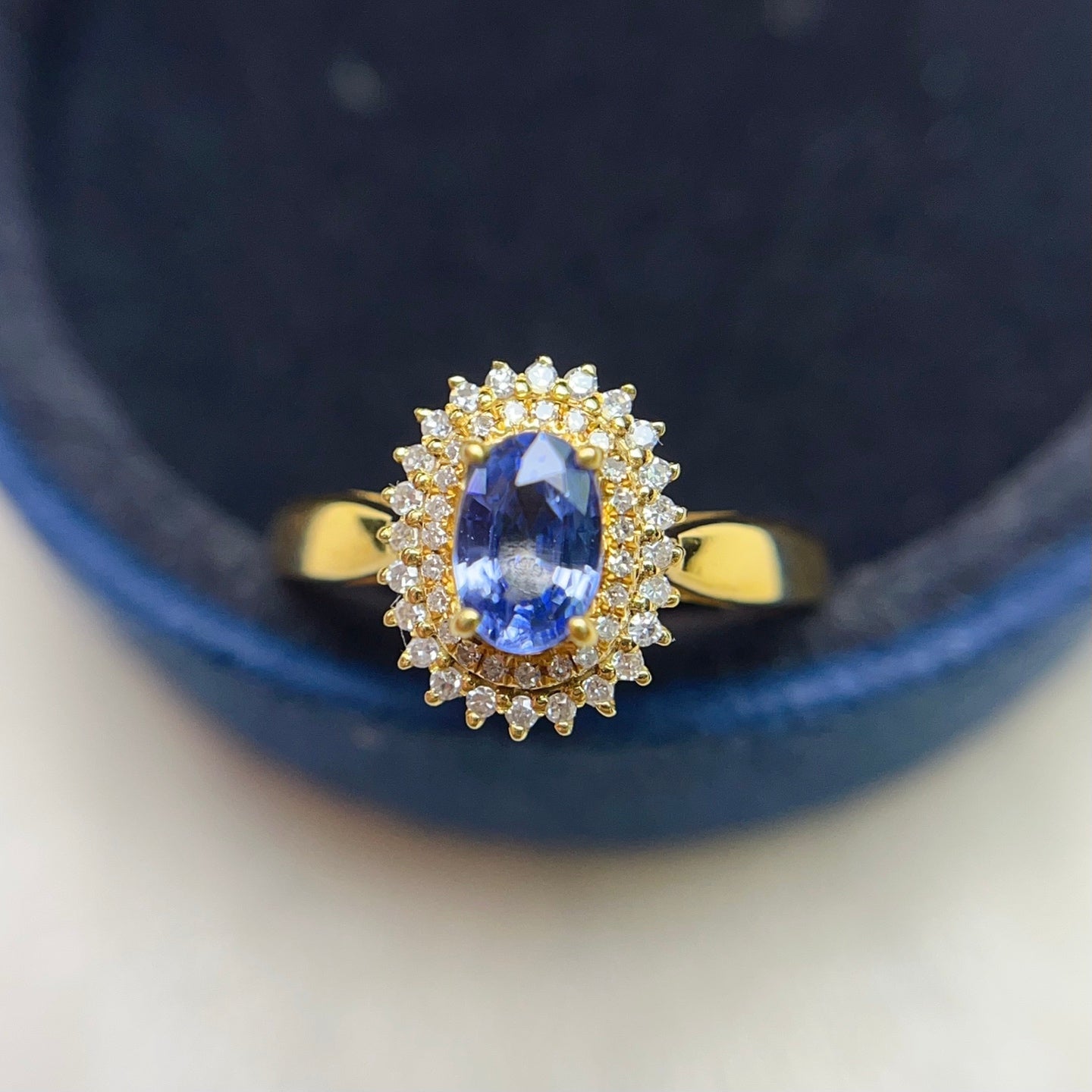 18K Gold Natural Sapphire Ring