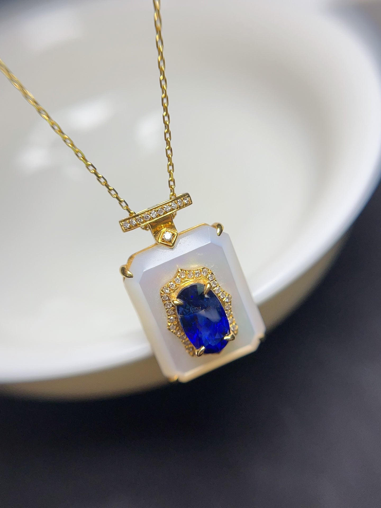 Natural Sapphire Necklace in 18K Gold, Diamond Accent