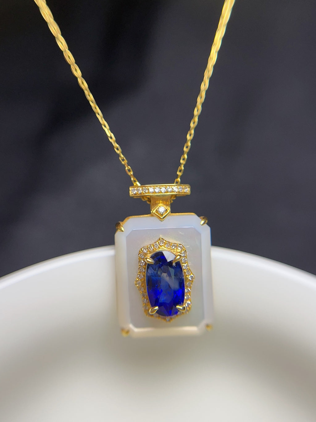 Natural Sapphire Necklace in 18K Gold, Diamond Accent