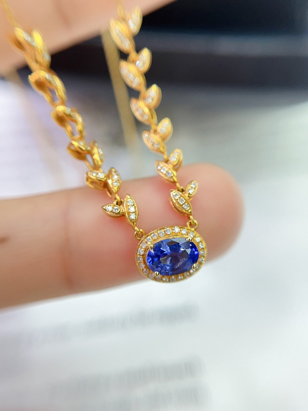 Natural Sapphire Necklace in 18K Gold, Diamond Accent
