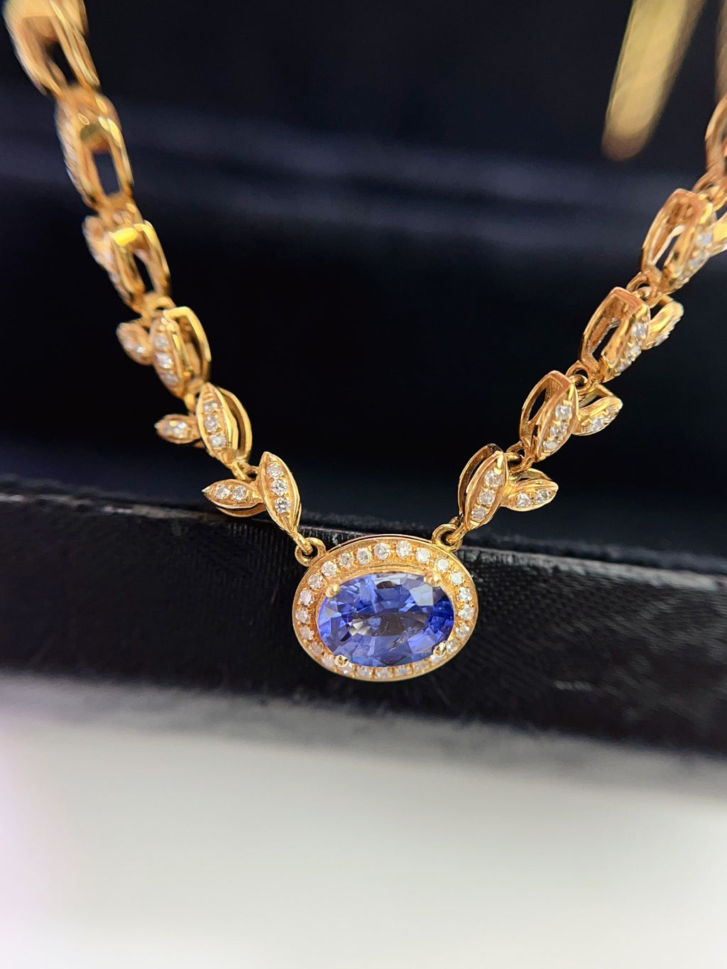 Natural Sapphire Necklace in 18K Gold, Diamond Accent