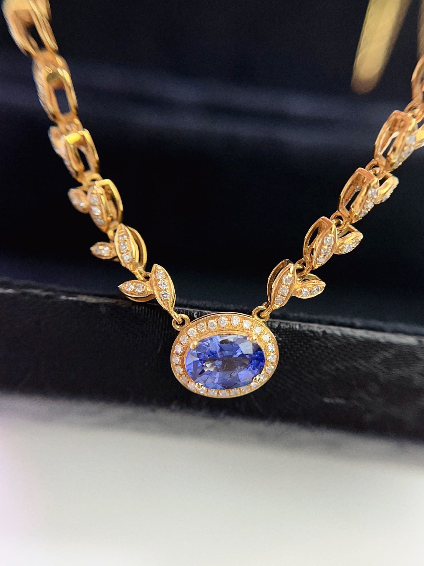 Natural Sapphire Necklace in 18K Gold, Diamond Accent
