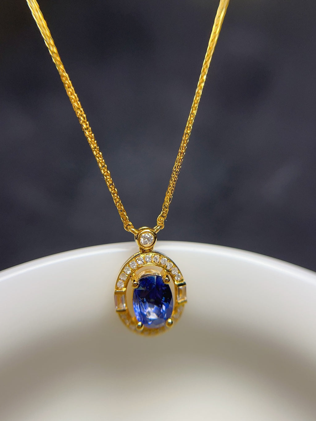 Natural Sapphire Necklace in 18K Gold, Diamond Accent