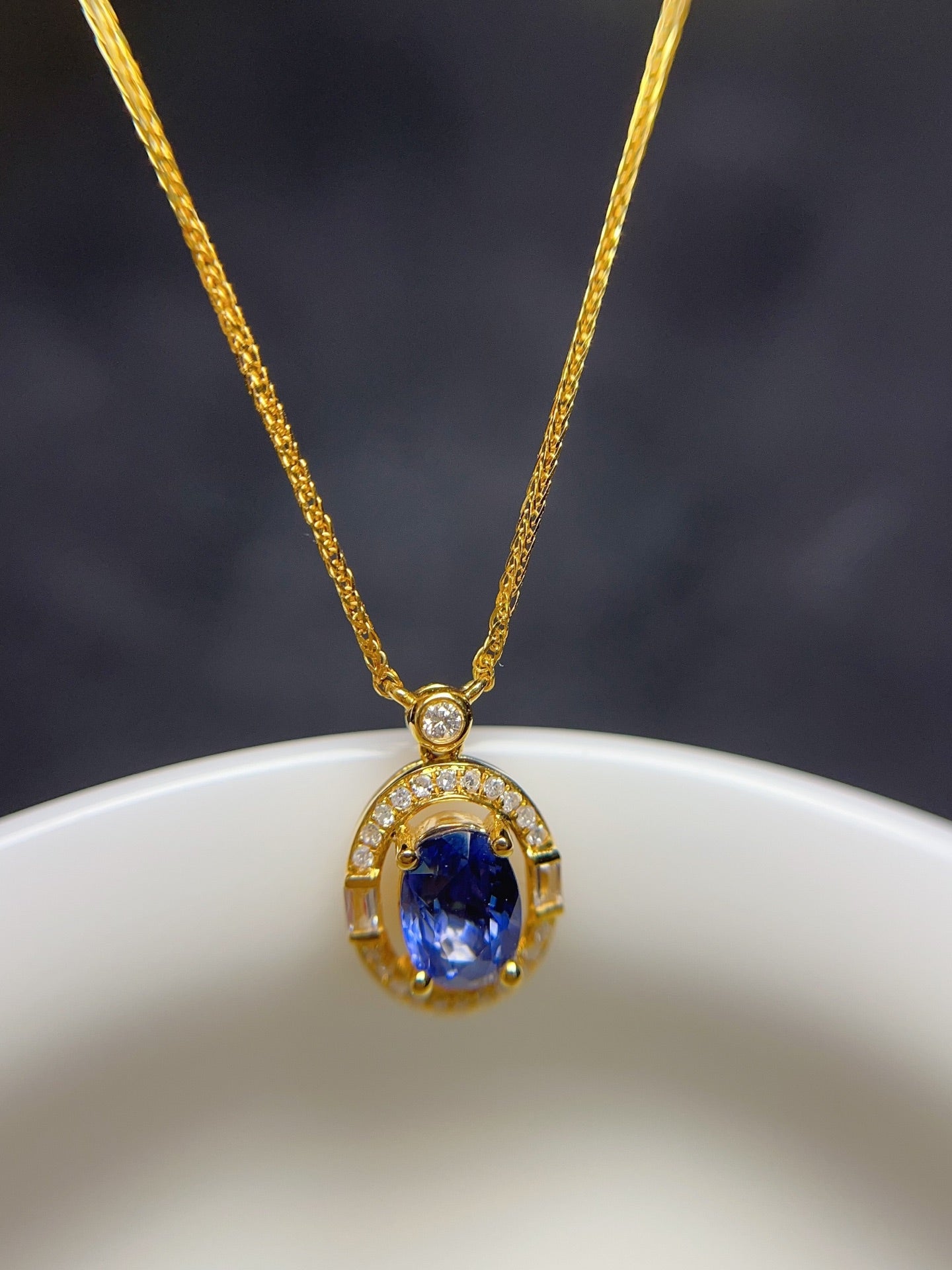 Natural Sapphire Necklace in 18K Gold, Diamond Accent