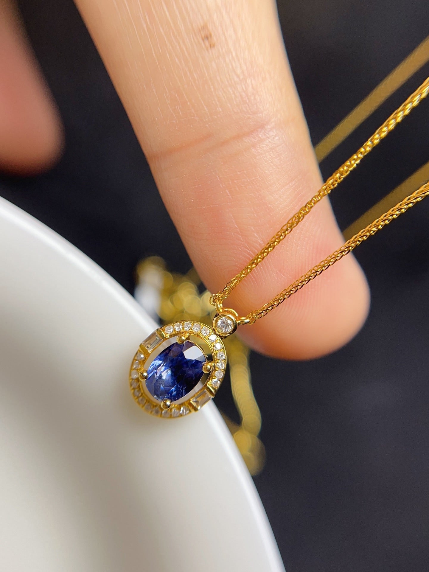 Natural Sapphire Necklace in 18K Gold, Diamond Accent