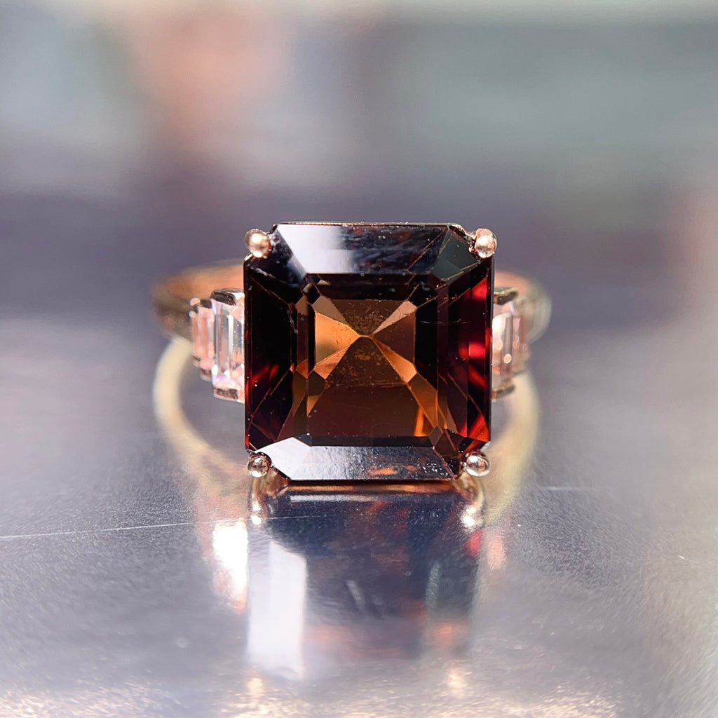 Natural Tourmaline Ring in 18K Gold