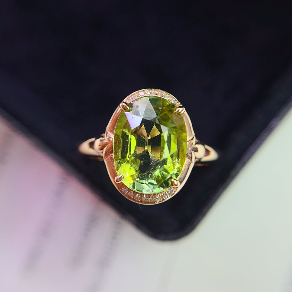 Natural Tourmaline Ring in 18K Gold