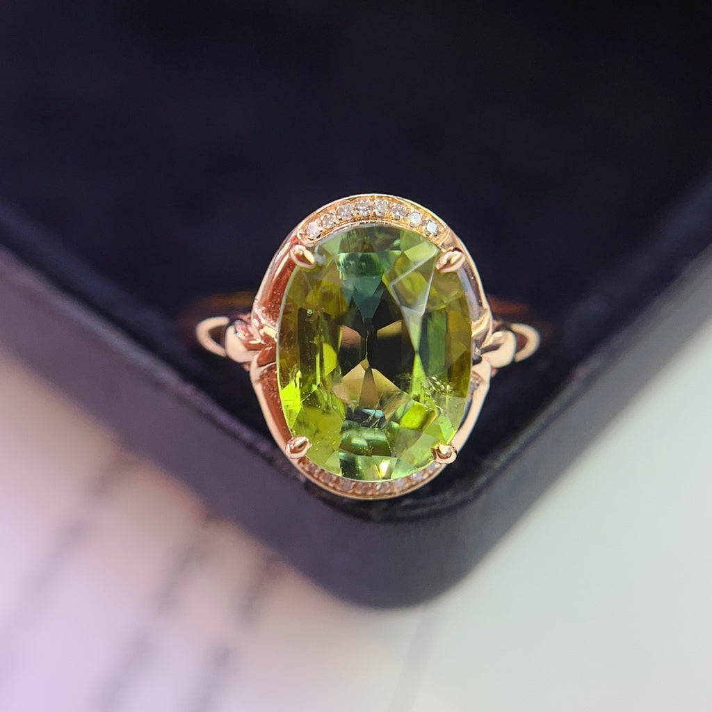 Natural Tourmaline Ring in 18K Gold