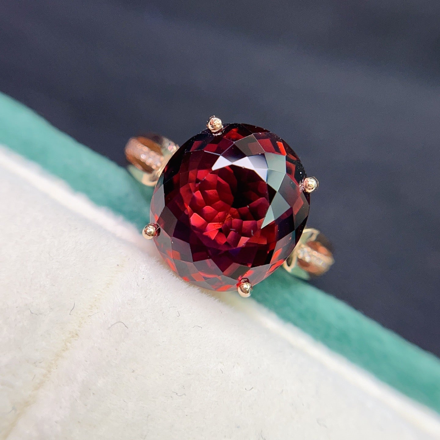 Tourmaline Ring in 18K Gold