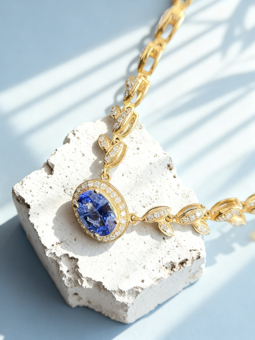 Natural Sapphire Necklace in 18K Gold, Diamond Accent