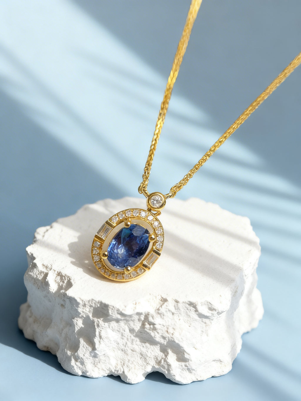 Natural Sapphire Necklace in 18K Gold, Diamond Accent