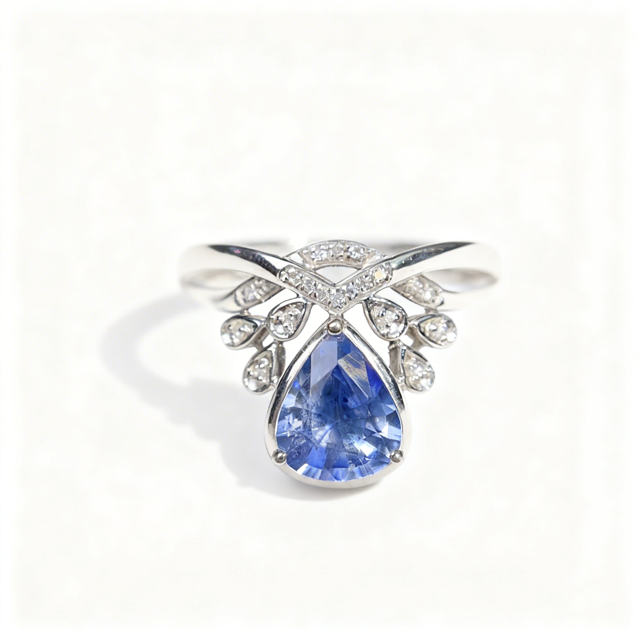 18K Gold Natural Sapphire Ring