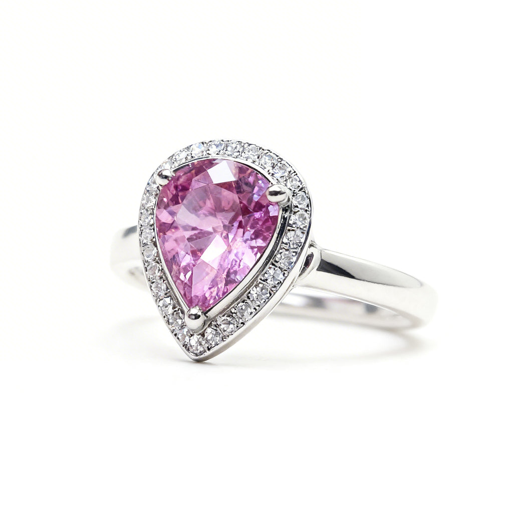 18K Gold Natural Sapphire Ring