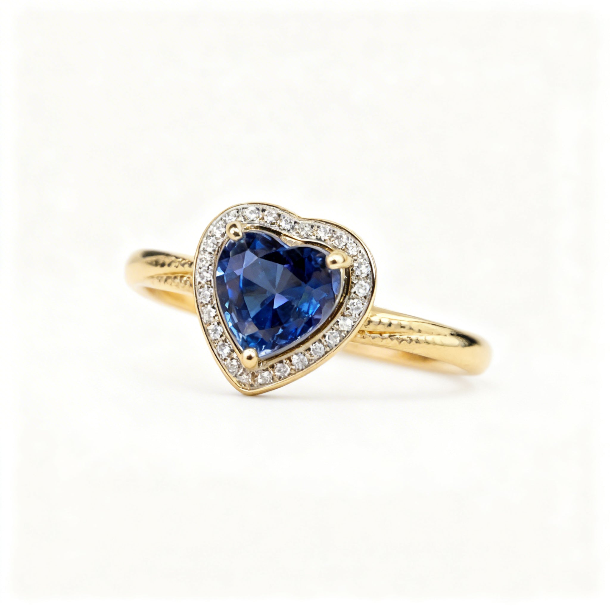 18K Gold Natural Sapphire Ring