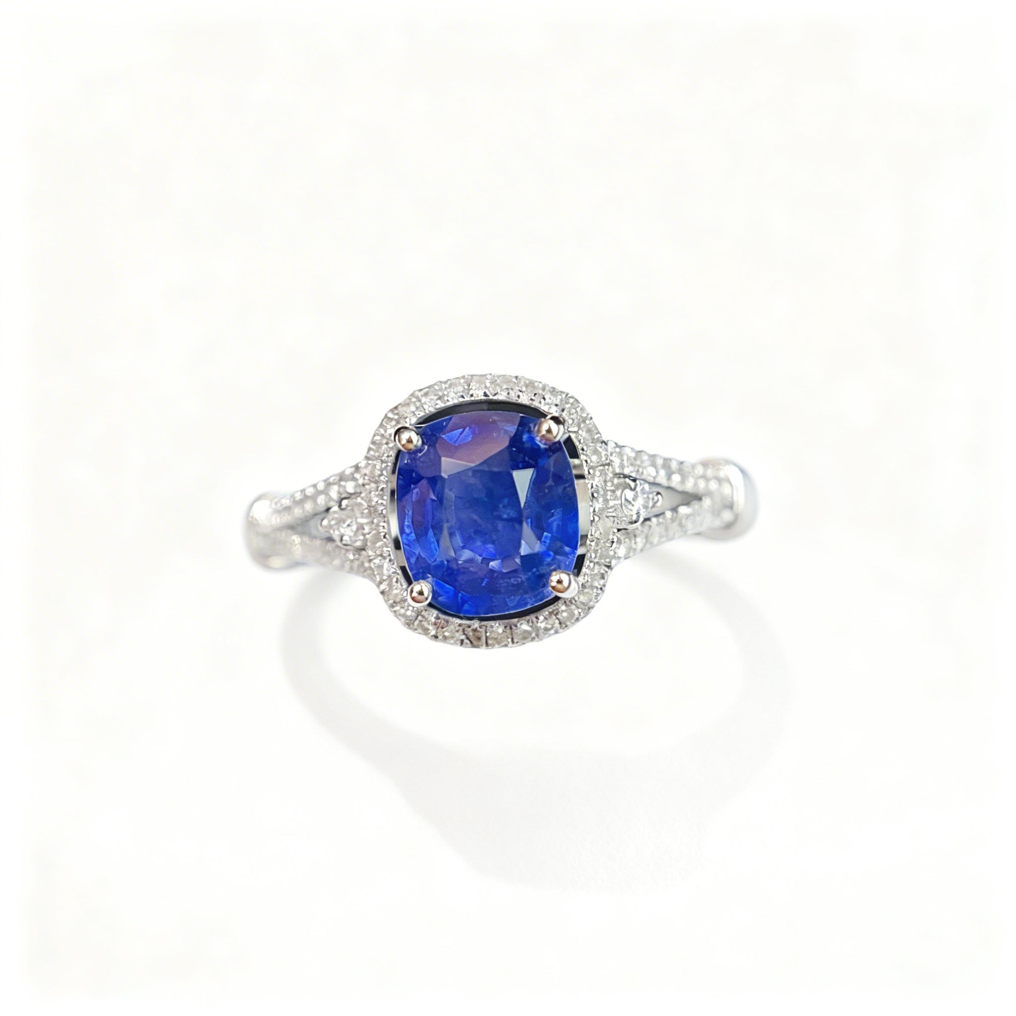 18K Gold Natural Sapphire Ring