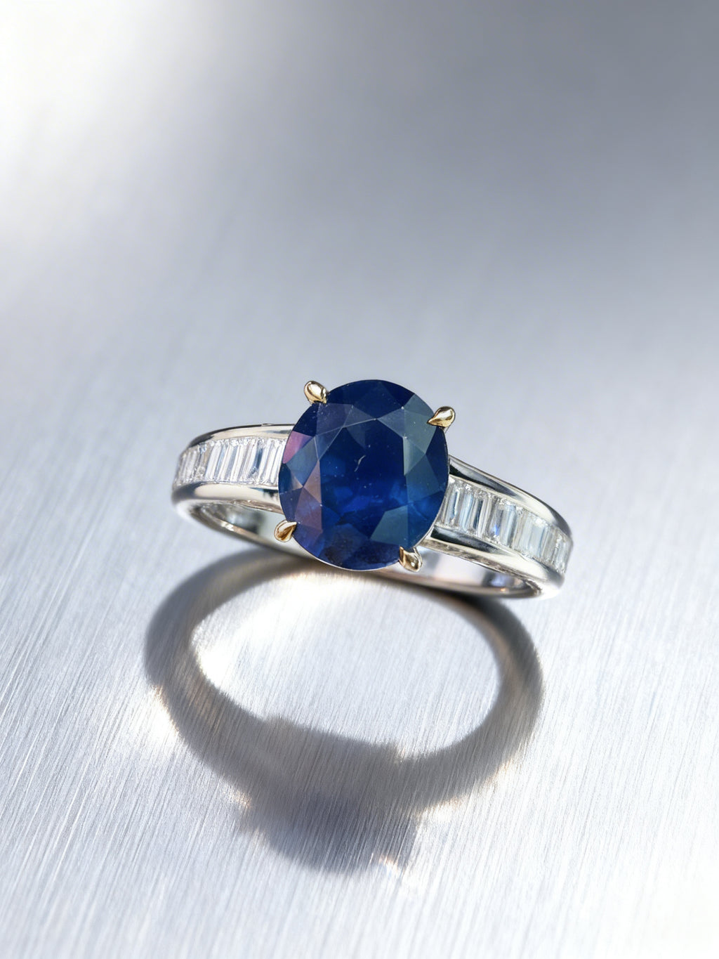 18K Gold Natural Sapphire Ring