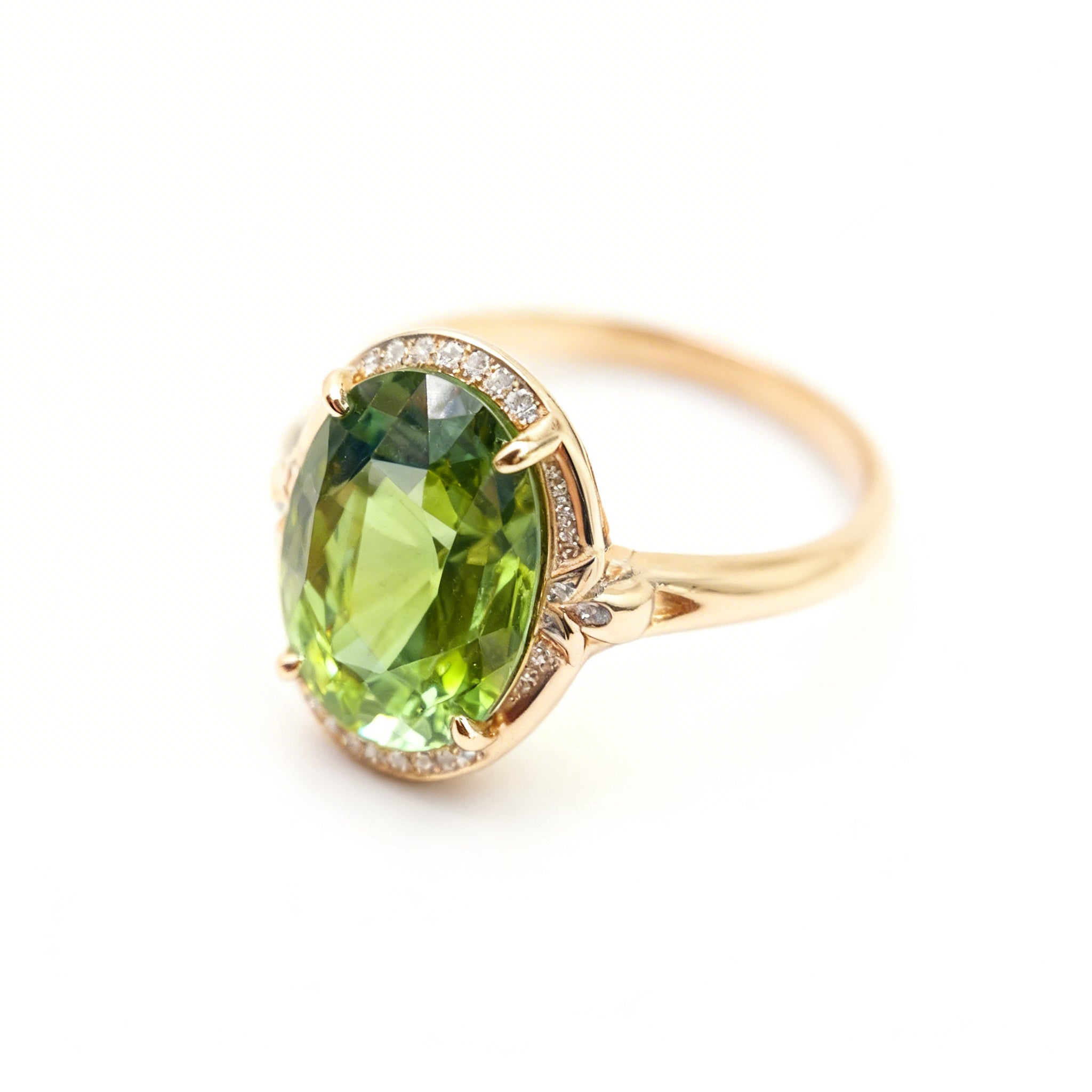 Natural Tourmaline Ring in 18K Gold