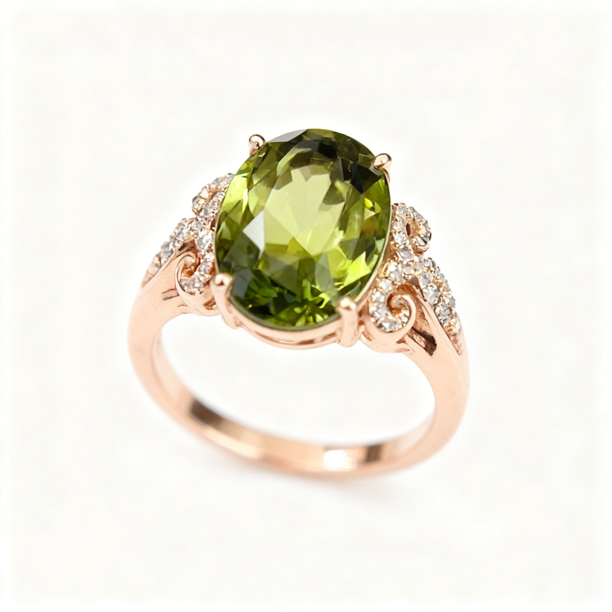 Natural Tourmaline Ring in 18K Gold